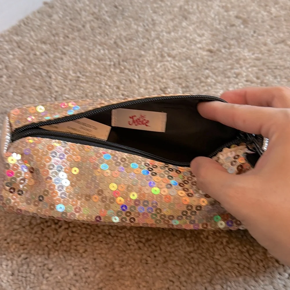 Justice Sequined Cat travel case